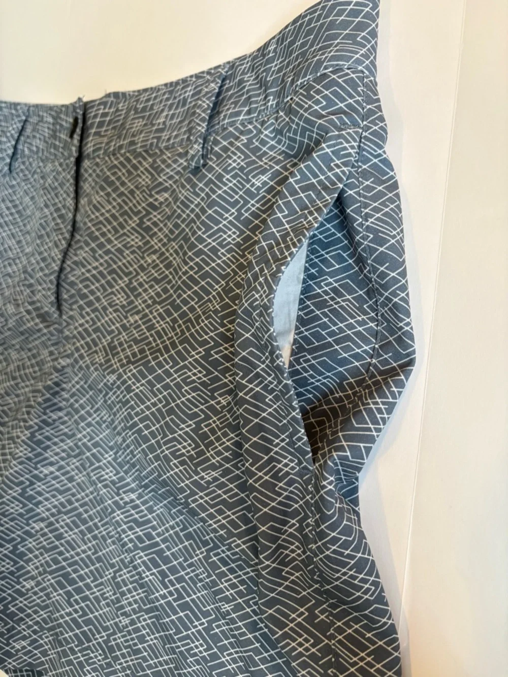 Puma Blue Geometric Print Golfing Women’s Shorts, Sz 12. - Picture 10 of 10